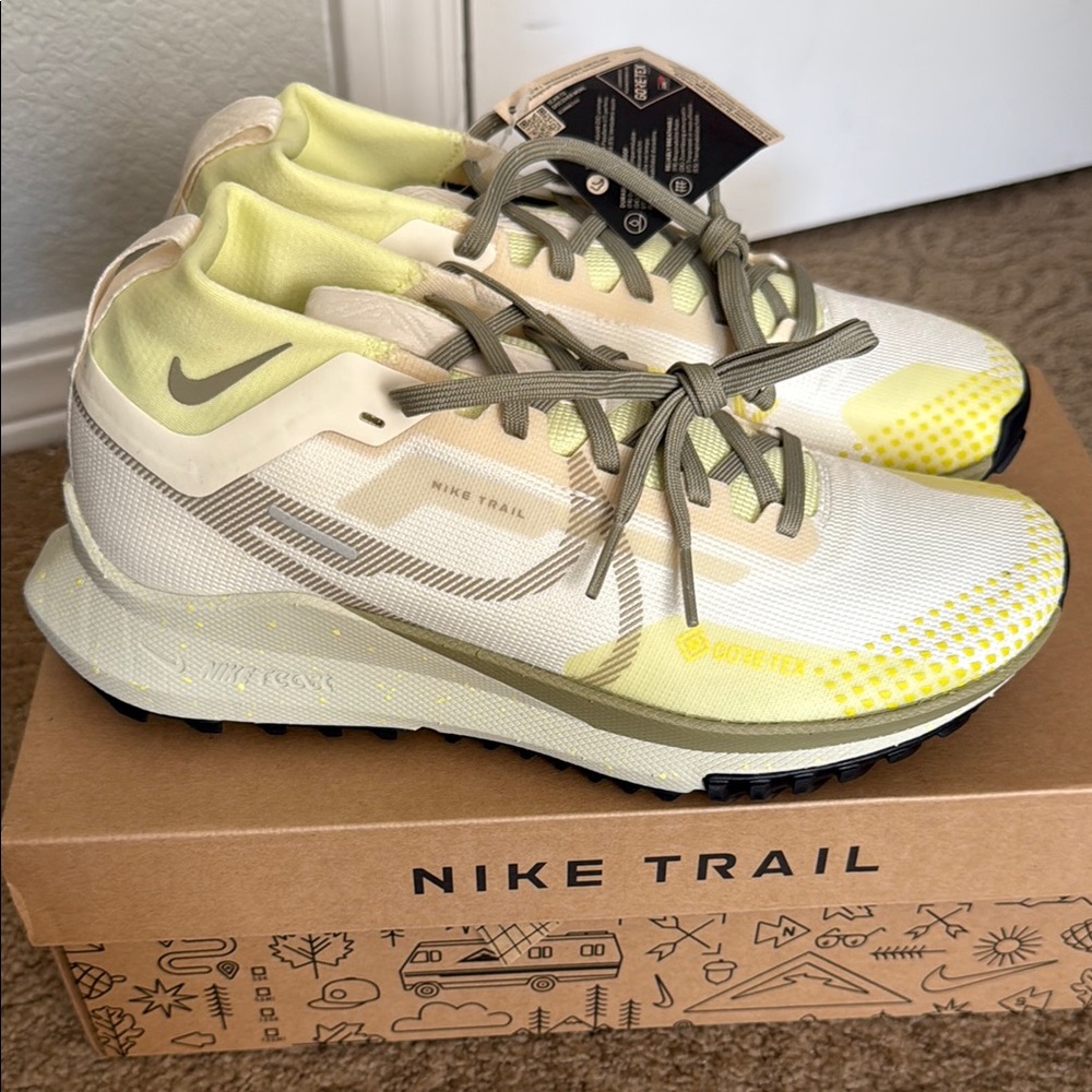 Nike React Pegasus Trail 4 GTX Running Shoes women’s 8